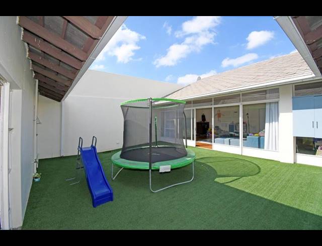 3 BEDROOM TOWNHOUSE FOR SALE IN MORNINGSIDE